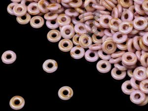 Намистини O bead 4×1 мм Chalk White Roman Rose Luster